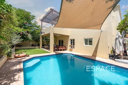 4 Bedroom Villa for Sale in The Meadows, Dubai - Exclusive | Private Pool | Close to Park