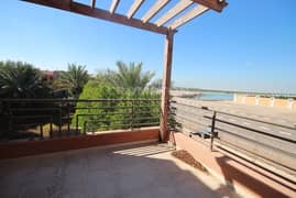 Lavish Villa | Large Garden | Great Amenities