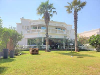 6 Bedroom Villa for Sale in Jumeirah, Dubai - Huge Plot – 6BR Villa for Sale Near Sunset Beach