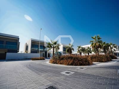 3 Bedroom Villa for Sale in Yas Island, Abu Dhabi - Perfect Investment | Large Plot | Corner Unit