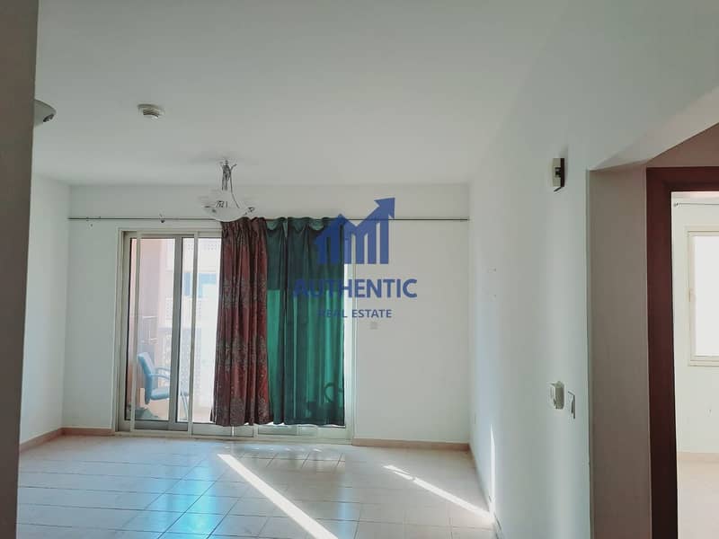 Spacious  Large 1 Bedroom | Balcony |  Ready to Move
