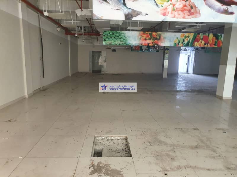 MAIN ROAD FACING RETAIL SHOP/BUSINESS CENTRE OPTION AVAILABLE OPPOSITE LULU MARKET AL MUTEENA