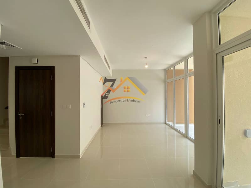 4BR TOWNHOUSE FOR SALE IN AVENCIA 2/DAMAC HILLS/AKOYA/SALE PRICE 1M