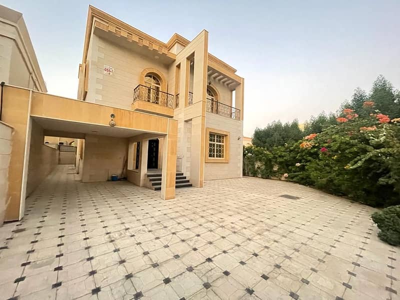 Commercial 5 bed room villa for rent in al Rawda 3 Ajman on main road