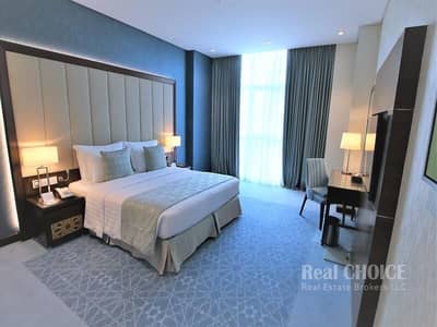 3 Bedroom Hotel Apartment for Rent in Business Bay, Dubai - Full Burj Khalifa and  Canal View | Serviced Hotel Apartments