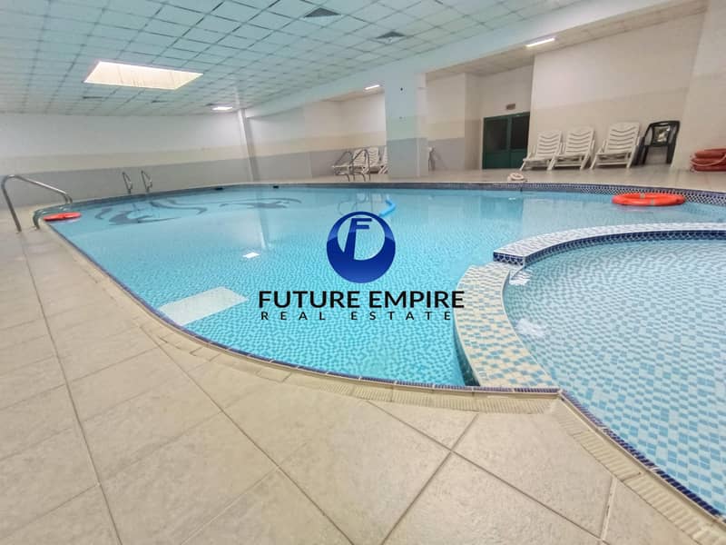 Fully Renovated 1BR With Parking/Gym/Pool Free