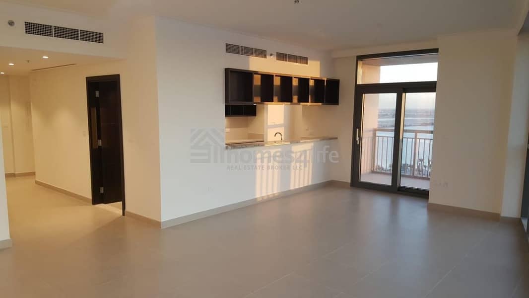 Burj and see View, 3 Bed room with attach bath