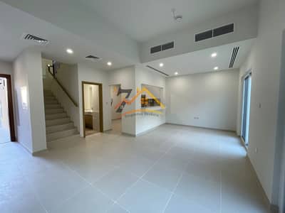 3 Bedroom Townhouse for Sale in Dubailand, Dubai - Ready to move ! 3 bed room townhouse villa for  Sale in  Close to pool and park only  1600,000