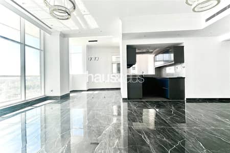 2 Bedroom Flat for Sale in Dubai Marina, Dubai - Fully upgraded | Vacant | Never used | Spacious