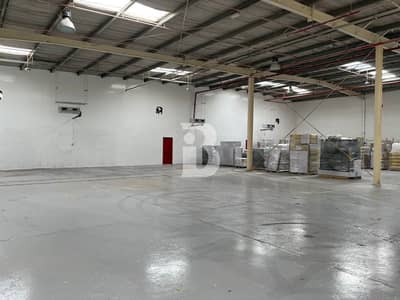 Warehouse for Rent in Al Quoz, Dubai - Facing Umm Suqueim | Showrooms High End Business