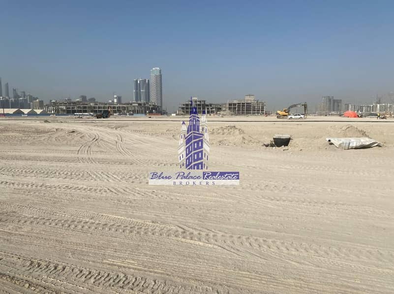 Meydan Plot | Option With Lagoon or Community View