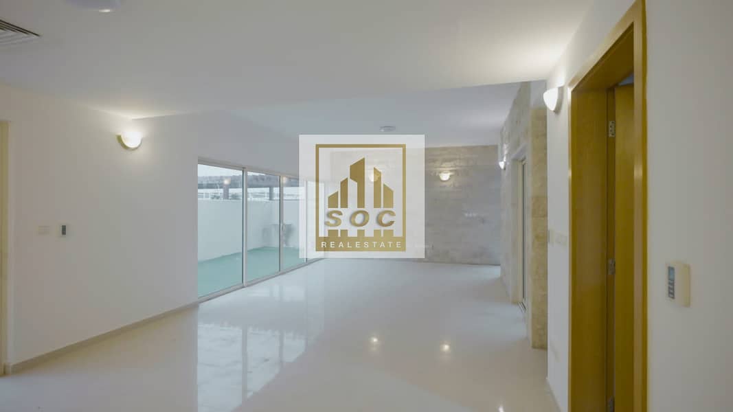 Villa for sale, gardens, five master rooms, a swimming pool, on the corner and two streets, Khalifa A