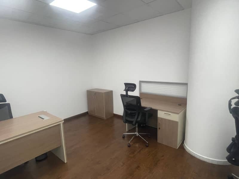 200 SQFT FURNISHED OFFICE IN REPUTED BUSINESS CENTER CLOSE TO METRO 24K