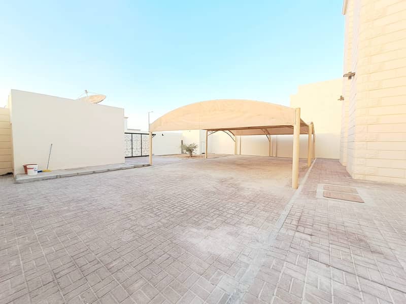 Superb Stand Alone Villa Ten Bedrooms Maid-room Driver room Majlis Hall Big Yard at Al Shamkha