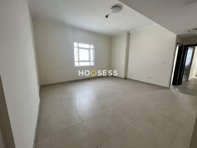 Ready to Move | Spacious layout | Low floor