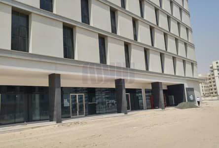 Retail Space with Great Facilities Retail Space with Great Facilities