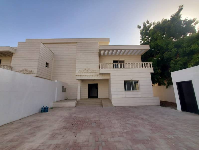 Spacious 4 Bedroom Hall Villa Available  For Commercial  Rent 90k in Al Mansoura , Sharjah