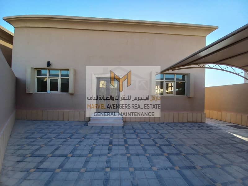 LUXURIOUS  !! PVT ENTRANCE 3 MBR MULHOQ W/ OUTSIDE KITCHEN