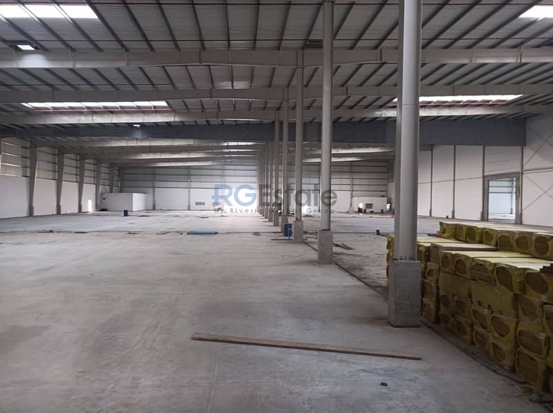 158,000 sqft Warehouse with Office for Rent in Umm Al Al Quwain