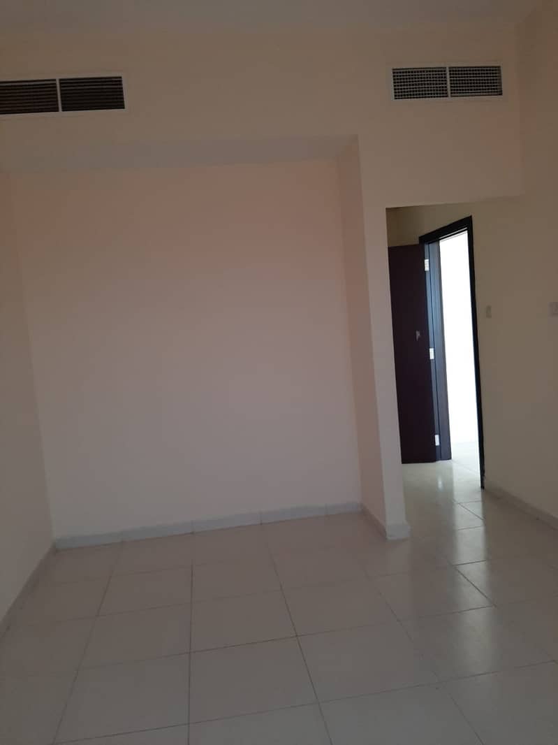 HOT DEAL !! 1BHK FOR RENT IN LAVENDER TOWER WITH PARKING 17000 AED ONLY. .