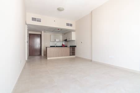فلیٹ 2 غرفة نوم للايجار في مدينة دبي للإنتاج، دبي - شقة في ليك سايد مدينة دبي للإنتاج 2 غرف 56999 درهم - 6493959