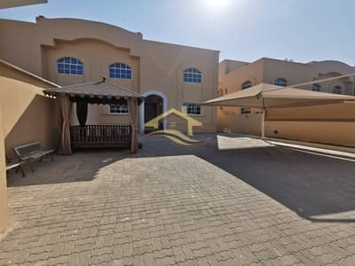 فیلا 8 غرف نوم للايجار في ربدان، أبوظبي - فيلا فخمة وكبيرة مستقلة مدينة الضباط سابقا