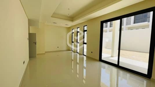 3 Bedroom Villa for Sale in DAMAC Hills 2 (Akoya by DAMAC), Dubai - 3BR+Maids | Closed Kitchen |  Vastu | R2-MB