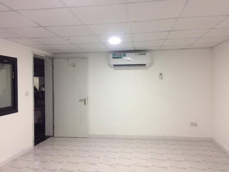 Brand new Studio / DEWA included