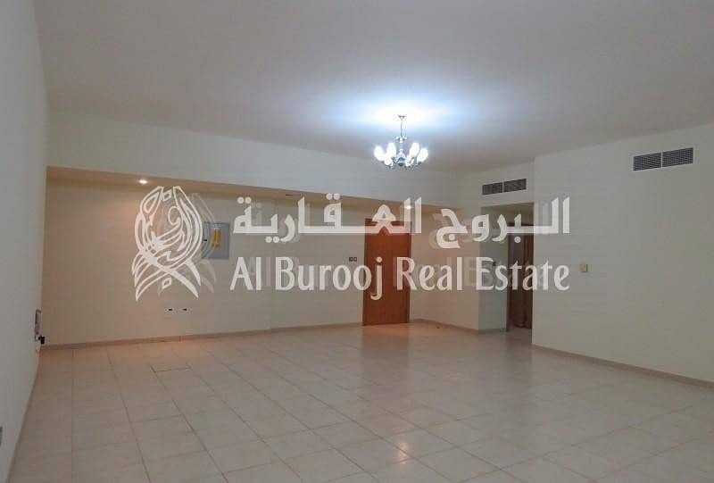 Close to Lamcy Plaza-Exclusive for Families in Oud Metha