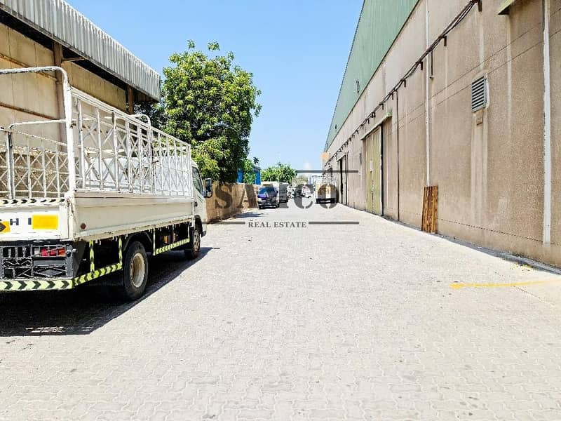 14000 Sq. Ft Warehouse Available For Rent in Al Quoz 3