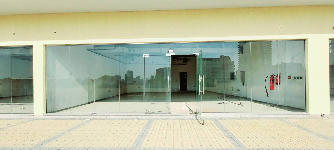 997sqft in 119640AED Very nice building Luxurious Ready to move shop in Arjan Area