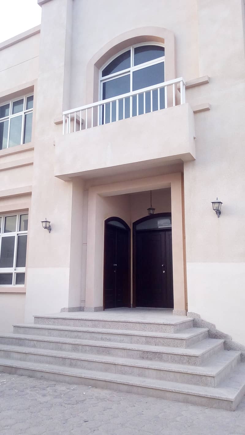 LUXURIOUS 4 BEDROOMS VILLA WITH PRIVATE POOL & GARDEN AT MBZ CITY