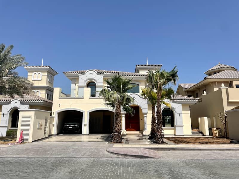 5 Bedroom villa with extended land and fully upgraded