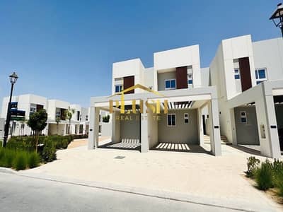 تاون هاوس 4 غرف نوم للبيع في دبي لاند، دبي - تاون هاوس في امارانتا 3،امارانتا،فيلانوفا،دبي لاند 4 غرف 2100000 درهم - 6373254