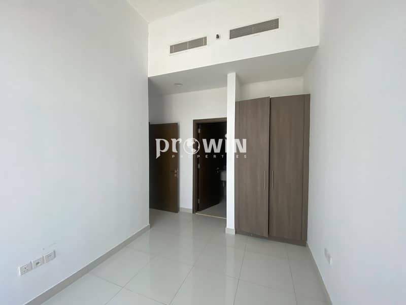 Квартира в Дубай Инвестиционный Парк (ДИП)，SOL Стар, 2 cпальни, 60000 AED - 6211402