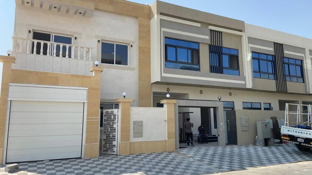For sale villa in a prime location - very excellent finishes - large building area - freehold for all nationalities