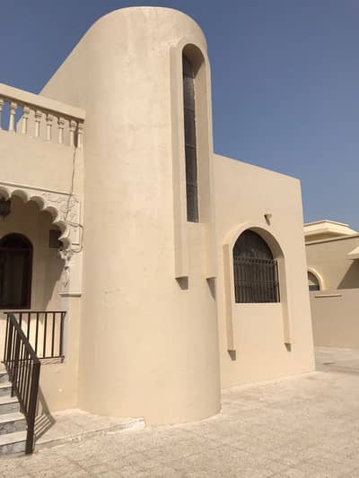 4 Bedroom Villa for Rent in Wasit Suburb, Sharjah - villa  for  rent  in  waset area