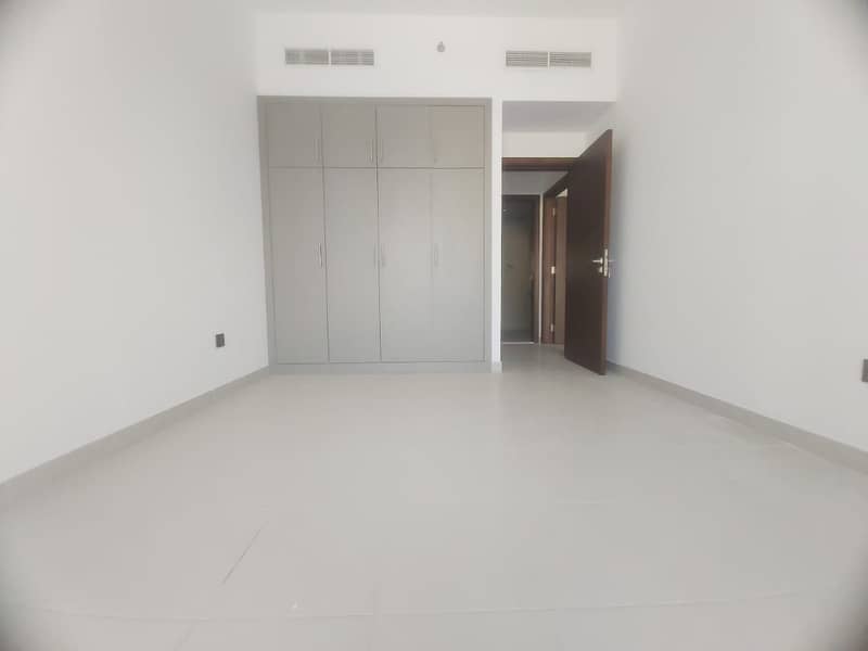 !! 1 MONTHS FREE !! NO COMMISSION!! SPACIOUS 2BHK  APARTMENT FOR FAMILY SHARING