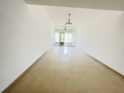 3 Bedroom Flat for Rent in Al Taawun, Sharjah - Spacious 3bhk with balcony sea view for rent in 55k