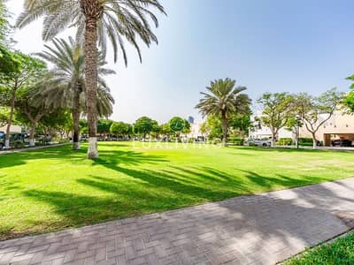7 Bedroom Villa for Rent in The Lakes, Dubai - High-End Villa | Park View | Family Community