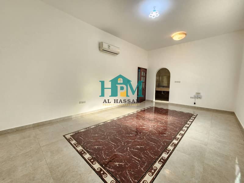 Квартира в Аль Шамха, 4 cпальни, 85000 AED - 6412492