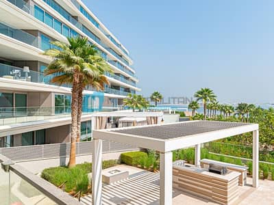 4 Bedroom Apartment for Sale in Palm Jumeirah, Dubai - Exclusive | Palm & Beach View | Spectacular