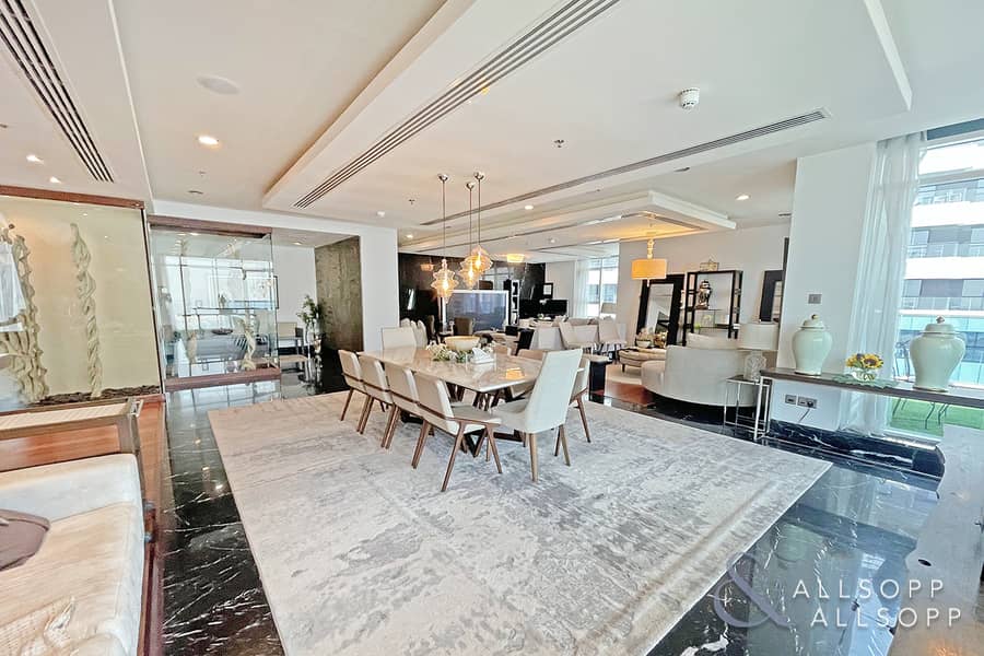 Upgraded | VOT | 4 Bedroom | Furnished Upgraded | VOT | 4 Bedroom | Furnished