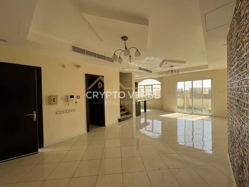 Huge villa || Gated comunity || Ready to move in