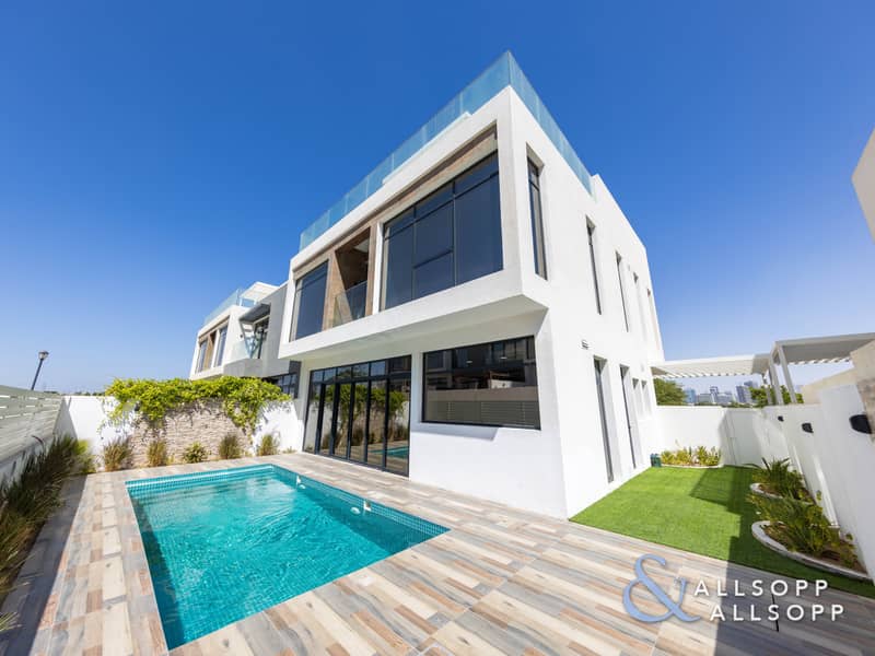 Upgraded - 5 Bed - Golf View - Pool