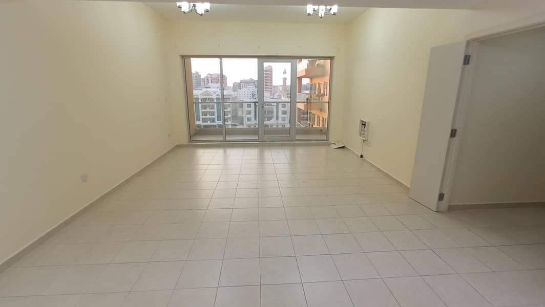 13 MONTHS: BALCONY + STORE + MASTER BEDROOM + ALL AMENITIES