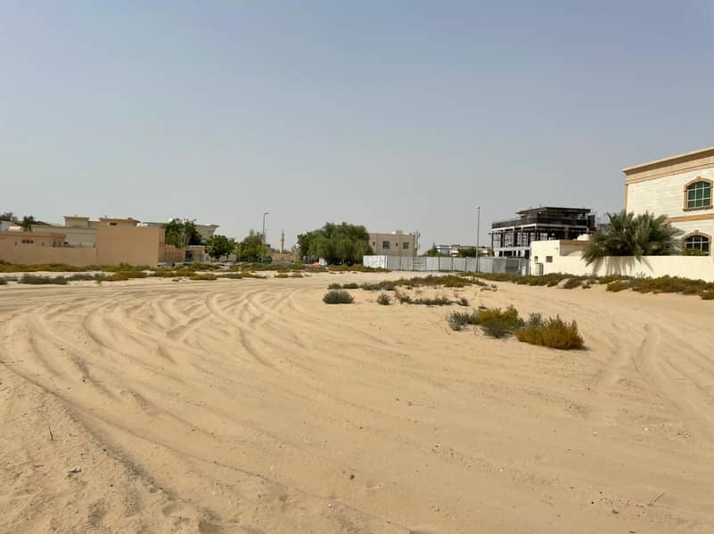 ارض للبيع المزهر الاولى دبي موقع جيد للسكن الخاص