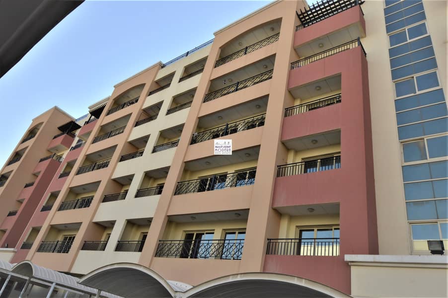 Offer Deal! Spacious 2 BHK near metro with all facilities in DIP