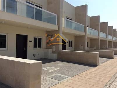 3 Bedroom Townhouse for Rent in Al Warsan, Dubai - Single row 3bed  room +maids room  villa for rent in warsan village only 90000