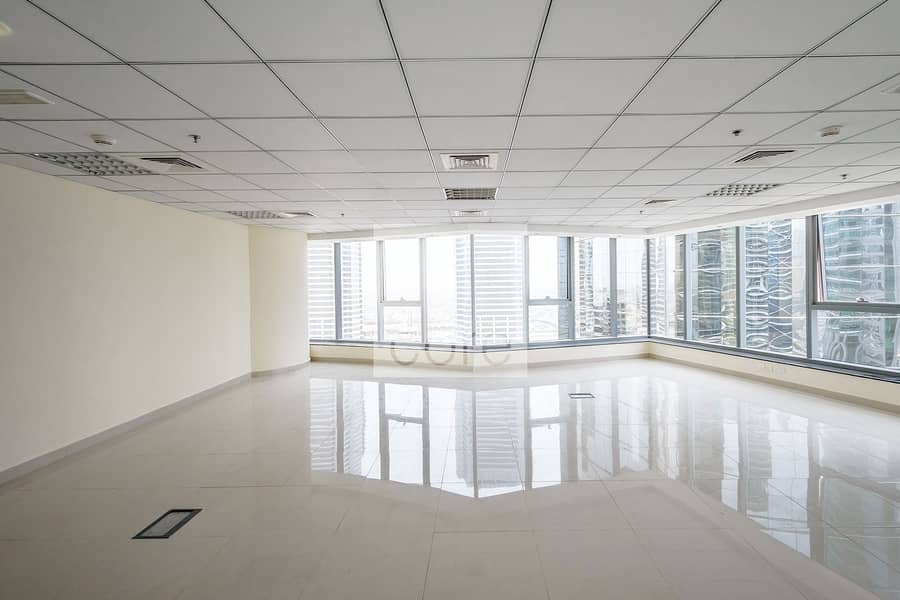 4 Fitted unit for lease in Platinum Tower